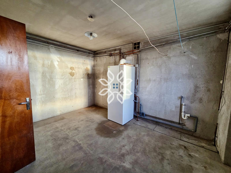 Maison - 146 m² - 9 pièces