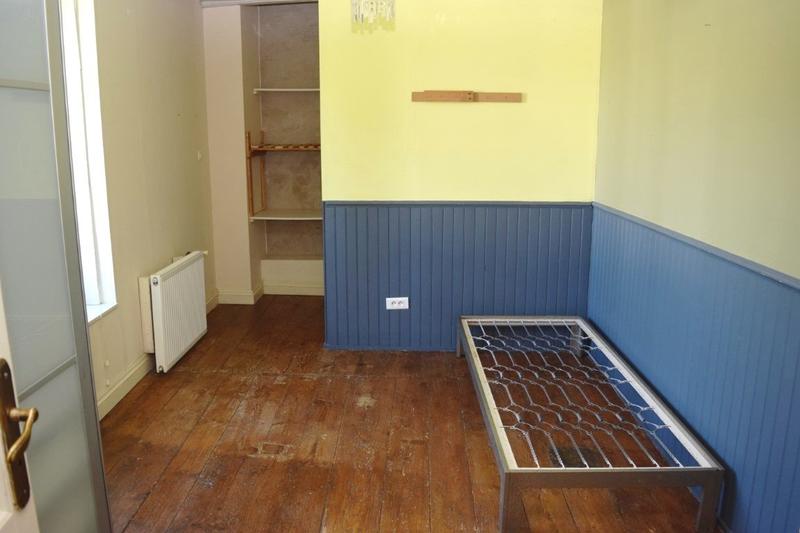 Maison - 202 m² - 9 pièces