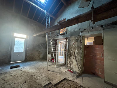 Immeuble - 9 pièces