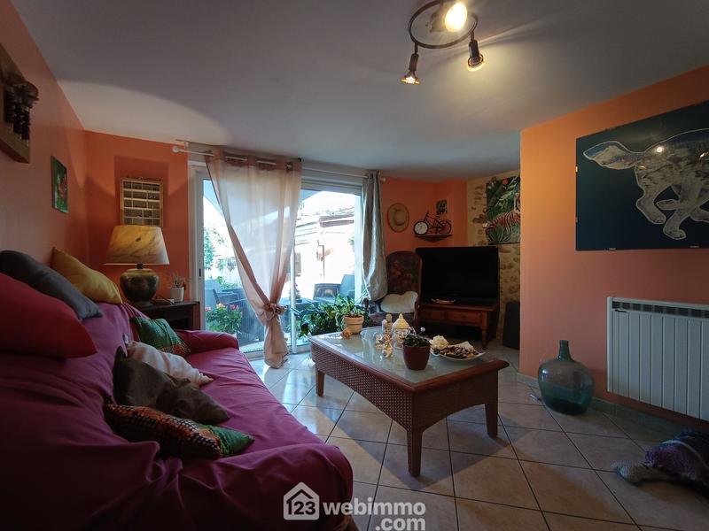 Maison - 240 m² - 8 pièces