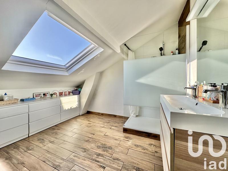 Maison - 108 m² - 4 pièces