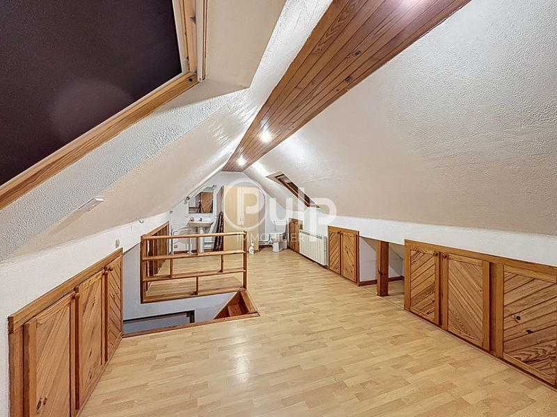 Maison - 99 m² - 6 pièces