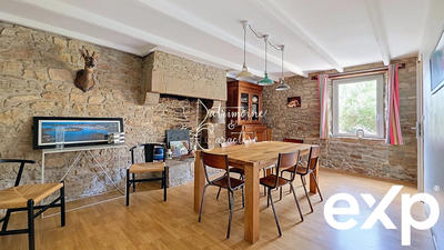 Maison - 95 m² - 5 pièces
