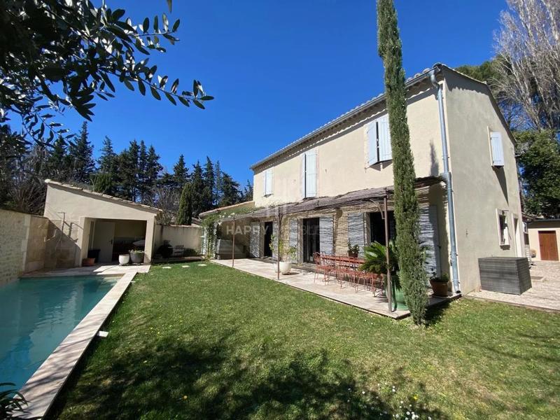 Maison - 180 m² - 7 pièces