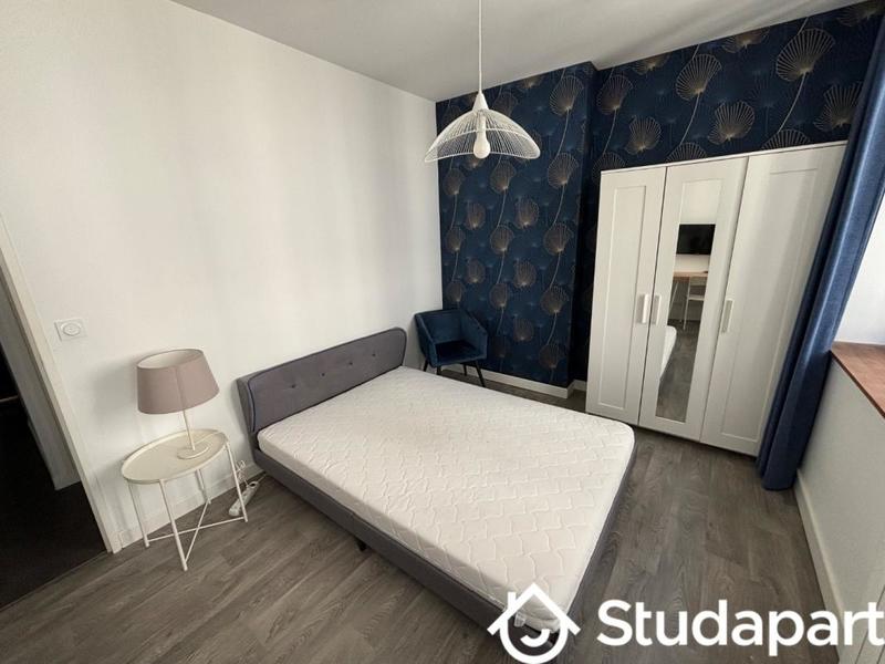 Chambre - 13 m² - 1 pièce