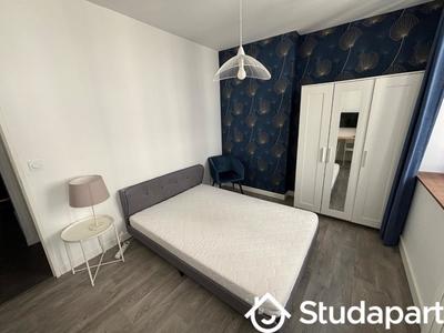 Chambre - 13 m² - 1 pièce