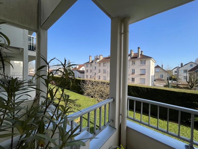 Appartement - 81 m² - 4 pièces