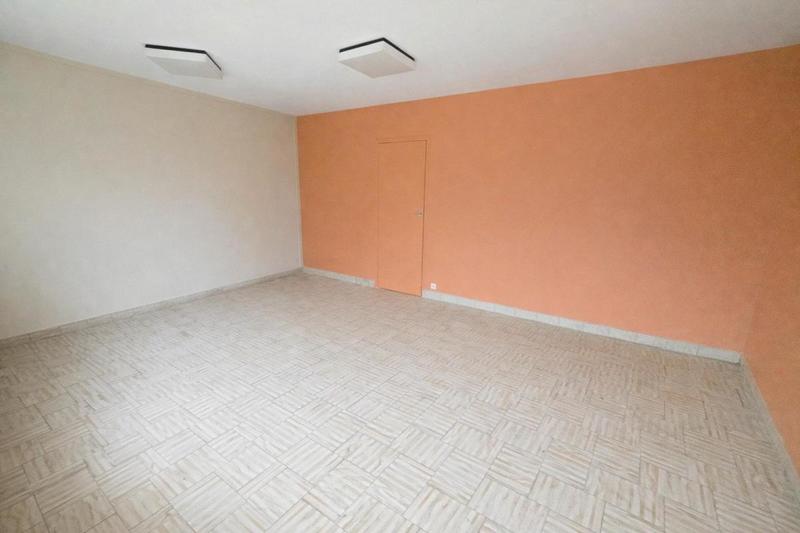 Local commercial - 45 m² - 3 pièces