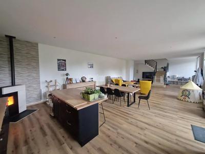 Maison - 270 m²