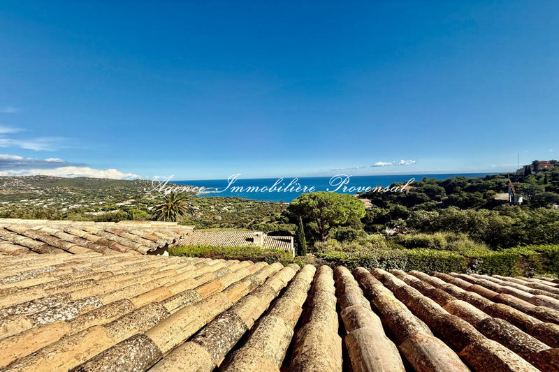 Villa - 213 m² - 6 pièces