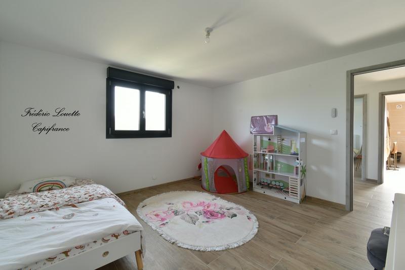 Maison - 230 m² - 7 pièces