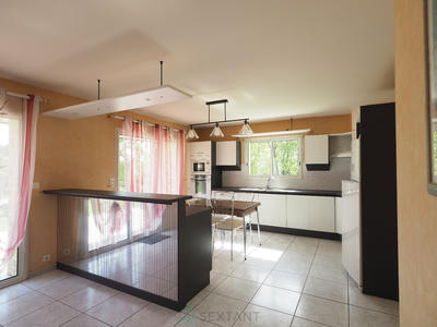 Maison - 198 m² - 10 pièces