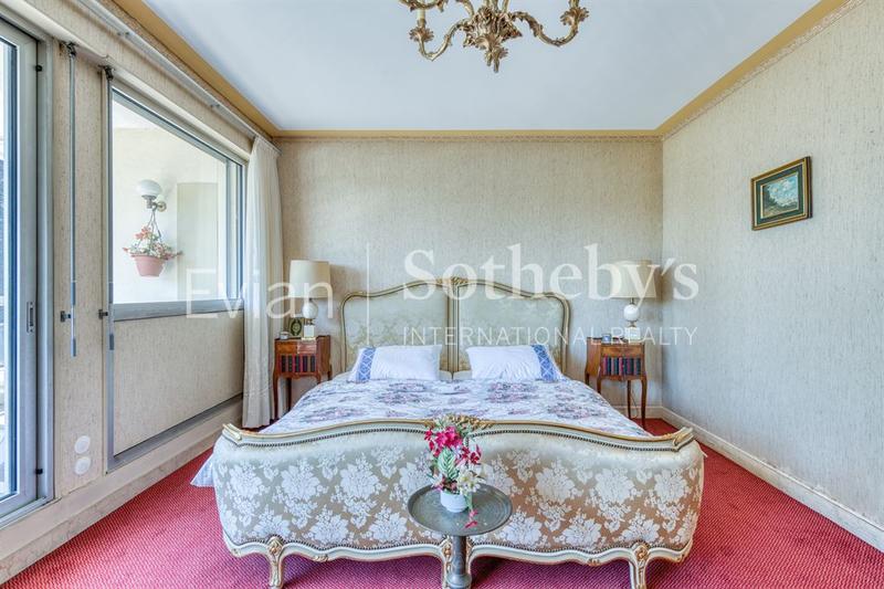 Appartement - 277 m² - 6 pièces