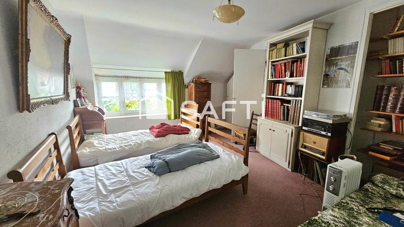 Maison - 185 m² - 7 pièces