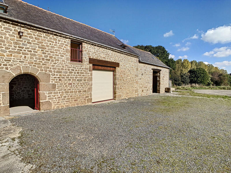 Maison - 266 m² - 8 pièces