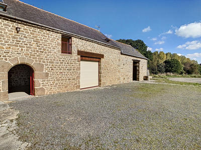 Maison - 266 m² - 8 pièces