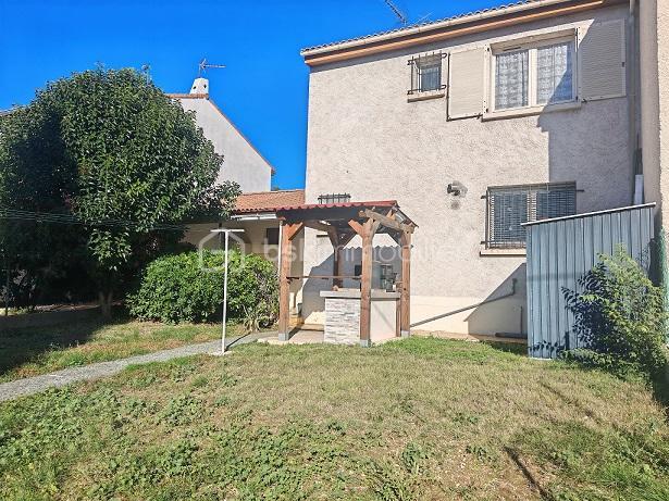 Villa - 90 m² - 4 pièces