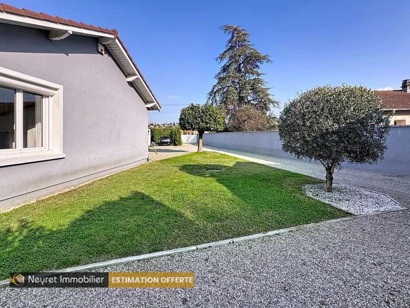 Maison - 102 m² - 5 pièces