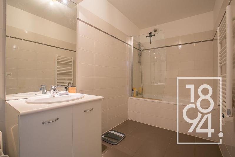 Appartement - 80 m² - 2 pièces