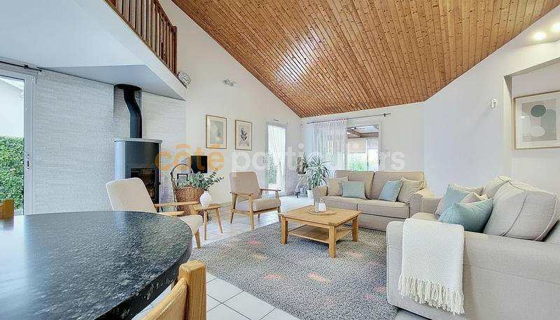 Maison - 159 m² - 5 pièces