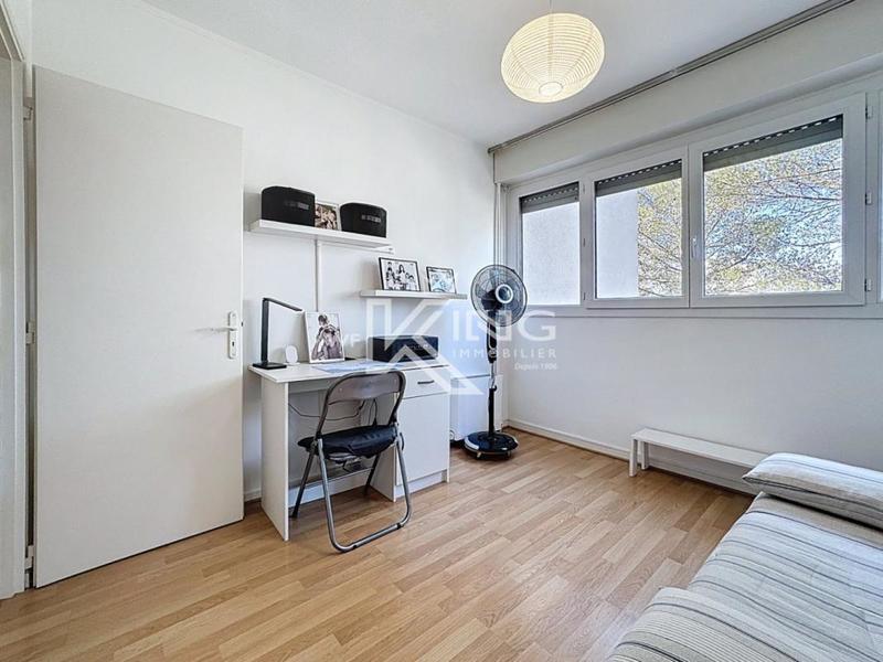 Appartement - 84 m² - 4 pièces