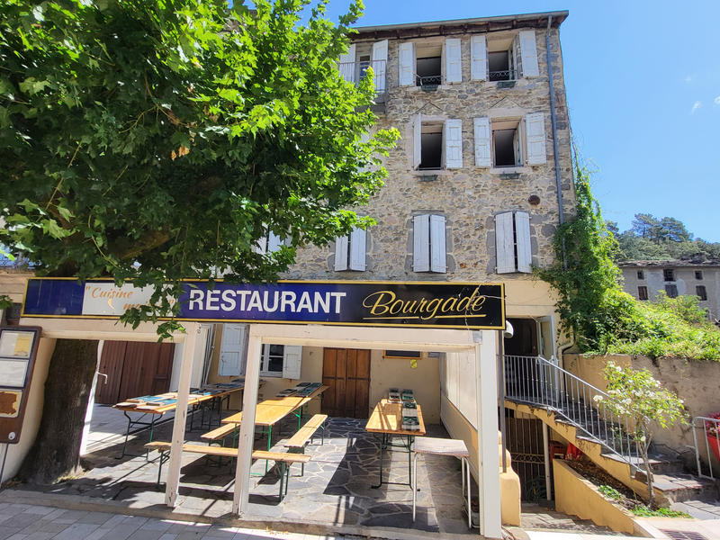 Maison - 324 m² - 12 pièces