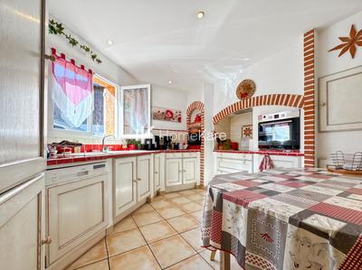 Maison - 158 m² - 6 pièces