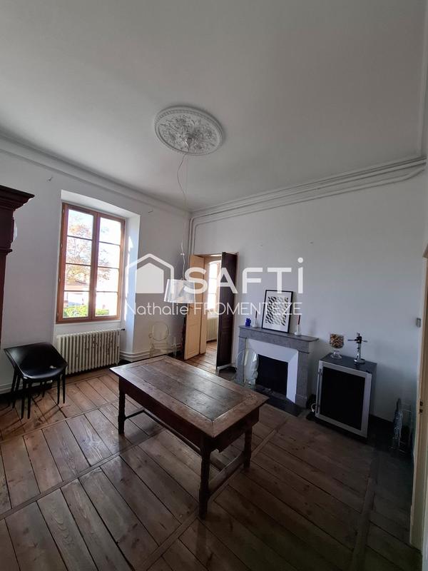 Appartement - 144 m² - 7 pièces