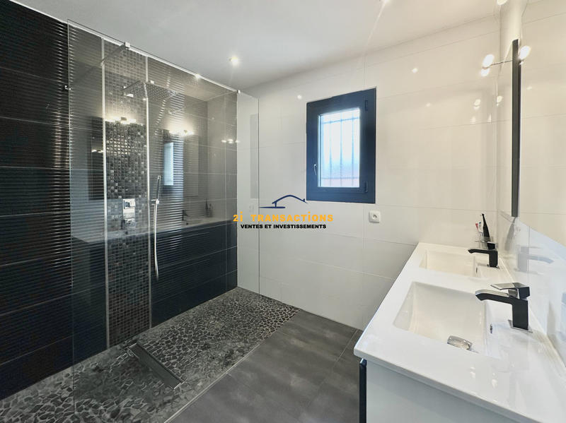 Villa - 188 m² - 5 pièces