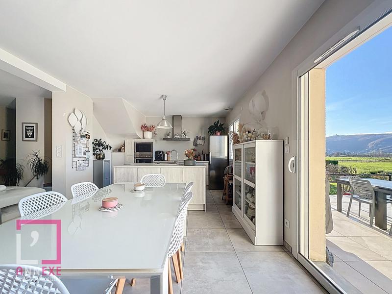 Maison - 125 m² - 5 pièces