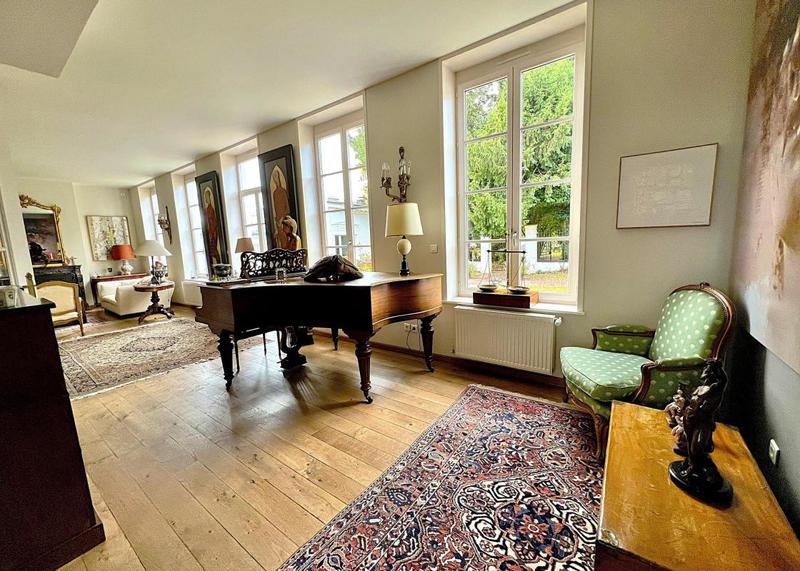 Maison de campagne - 300 m² - 8 pièces