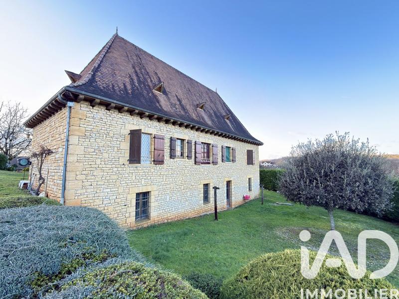 Maison - 145 m² - 5 pièces