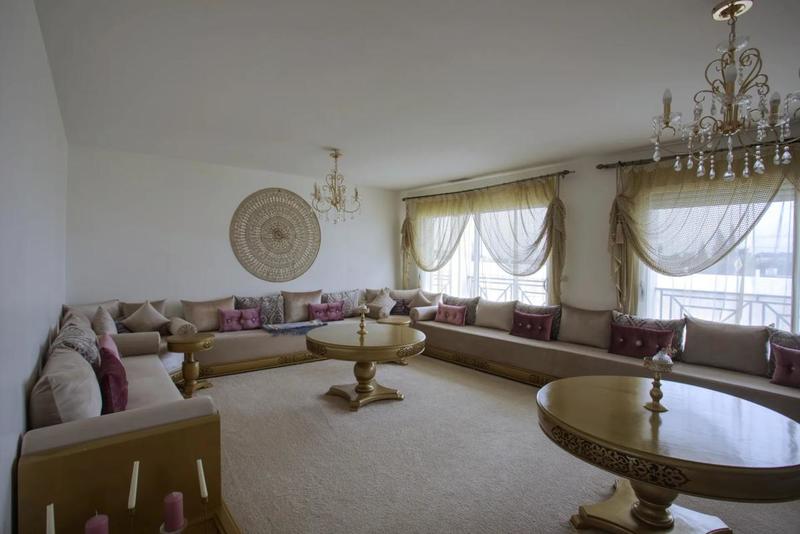 Maison - 158 m² - 6 pièces