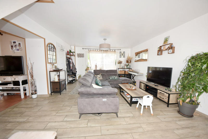 Maison - 161 m² - 7 pièces