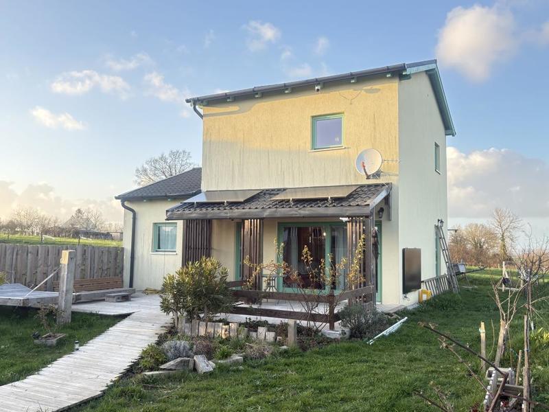 Pavillon - 85 m² - 4 pièces