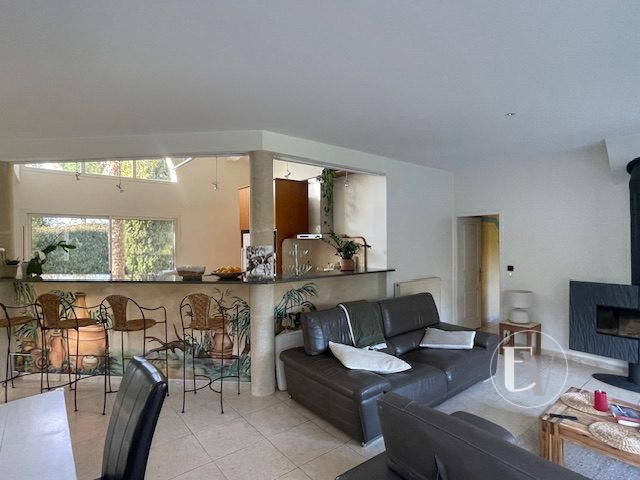 Villa - 170 m² - 6 pièces