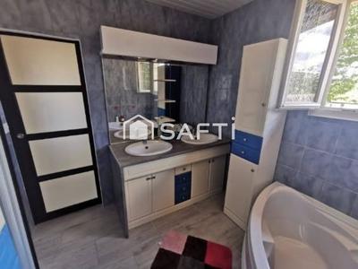 Maison - 99 m² - 6 pièces