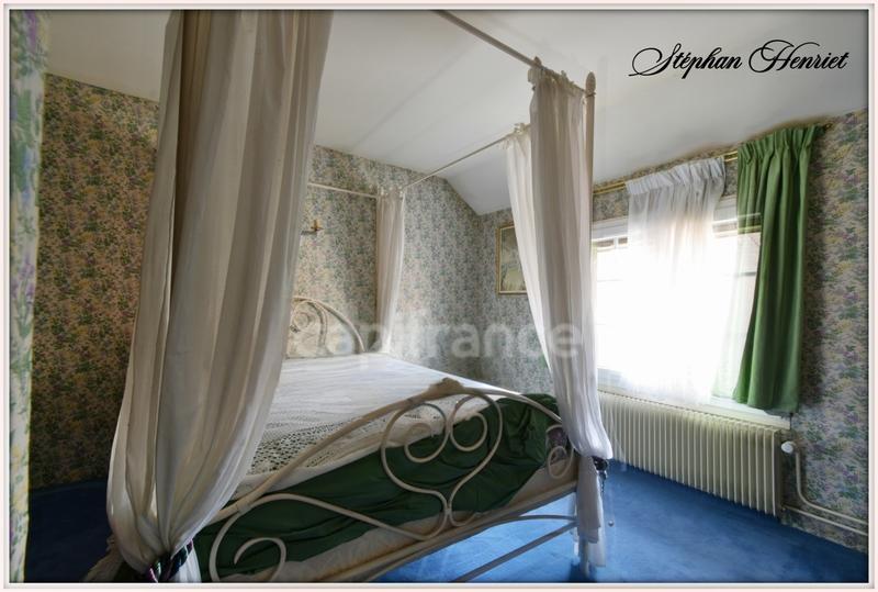 Maison - 266 m² - 11 pièces