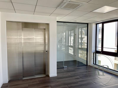 Bureau - 222 m²