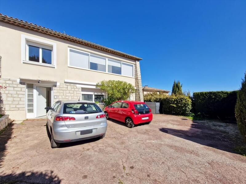 Maison de ville - 160 m² - 6 pièces