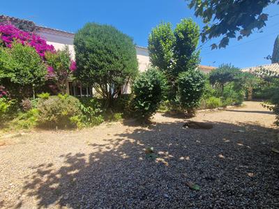 Mas - 508 m² - 13 pièces