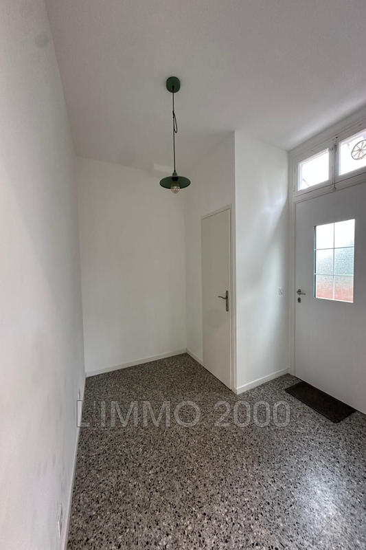 Villa - 100 m² - 5 pièces