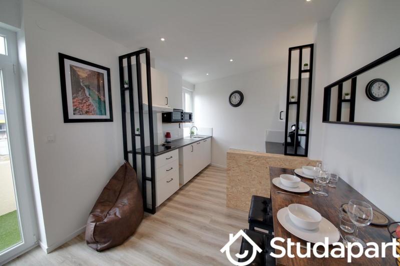 Chambre - 12 m² - 1 pièce