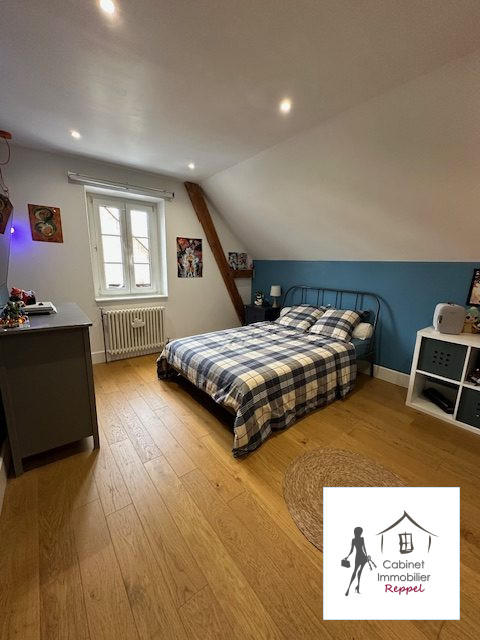 Maison - 340 m² - 10 pièces