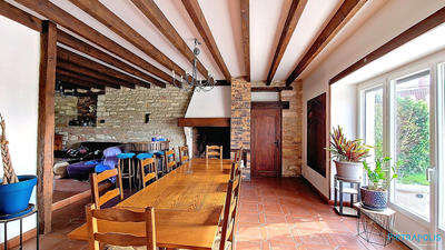 Maison ancienne - 232 m² - 8 pièces