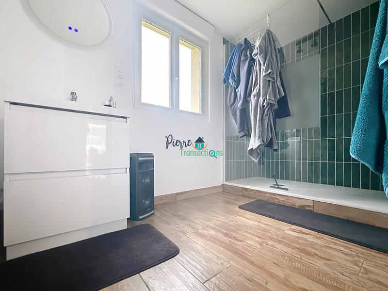 Maison - 98 m² - 4 pièces