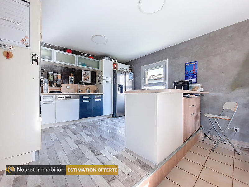 Maison - 137 m² - 7 pièces