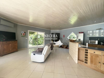 Maison - 110 m² - 6 pièces