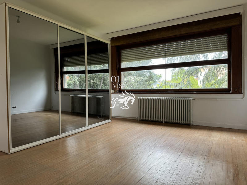 Villa - 600 m² - 16 pièces