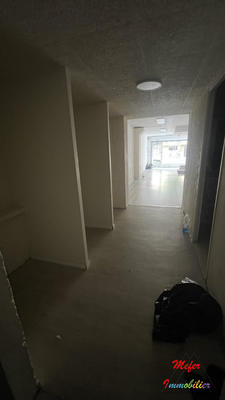 Local commercial - 110 m² - 4 pièces